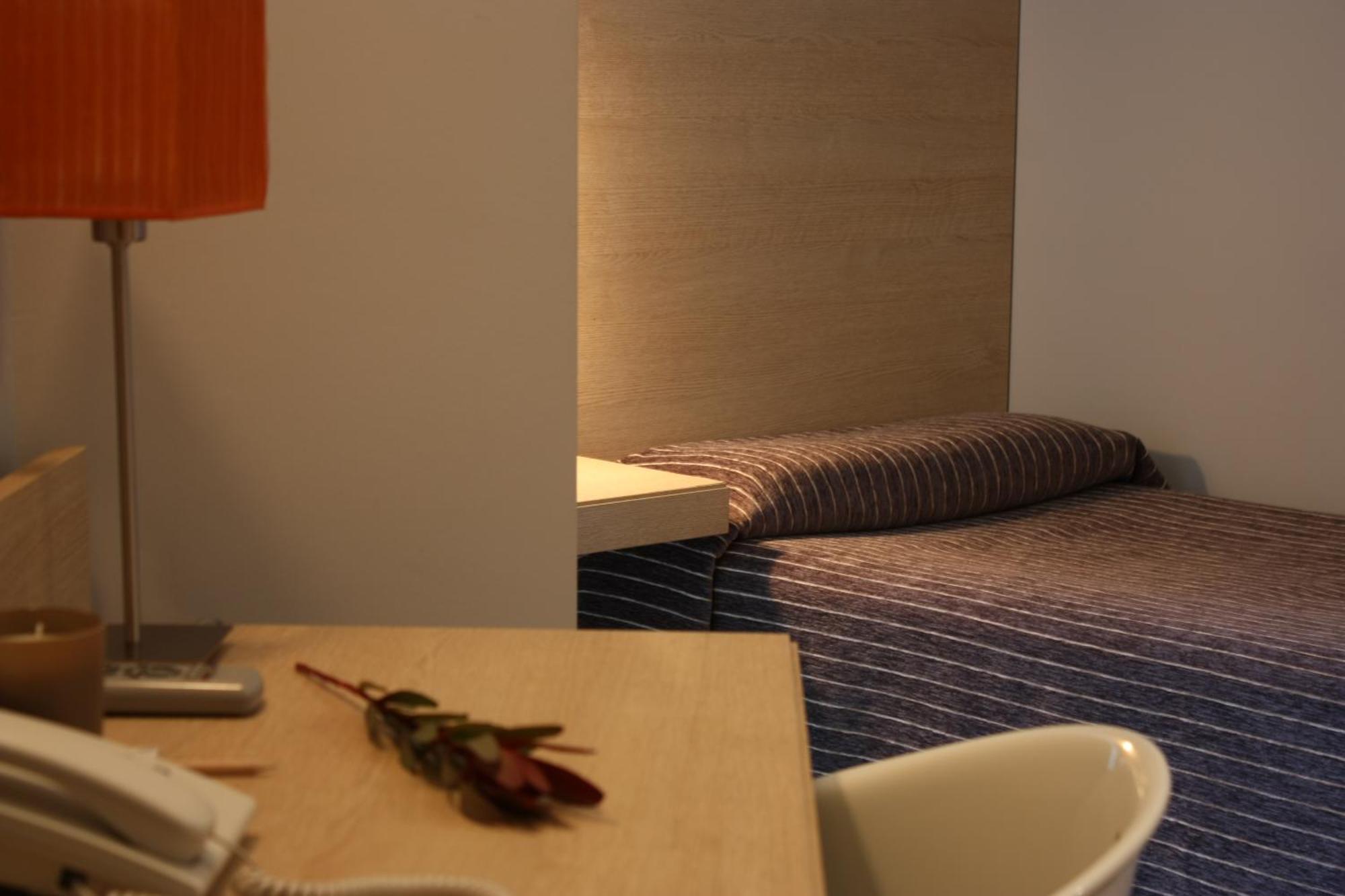 Hotel Pontes do Eume Puentes de Garcia Rodriguez Habitación foto